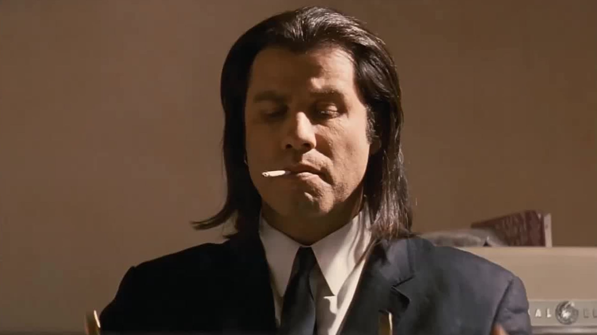 ۹. داستان عامهپسند (Pulp Fiction)